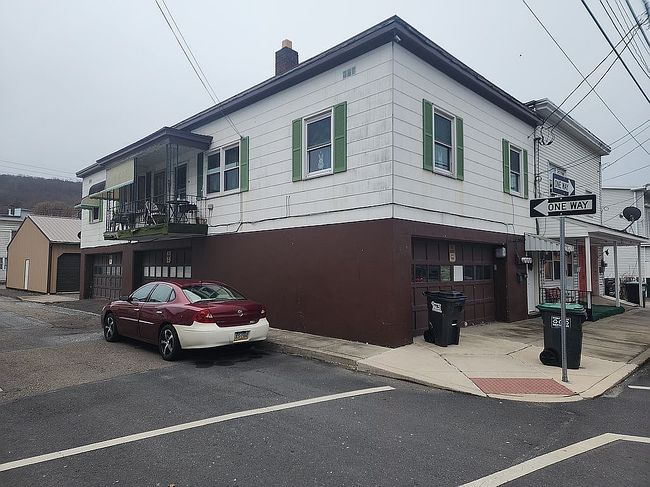Image of 100 W Market St #102