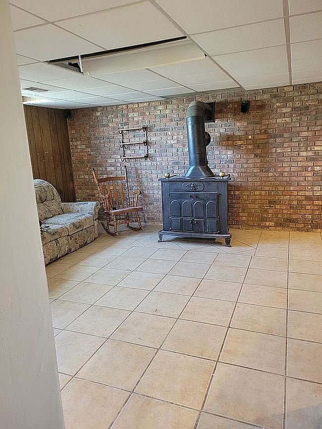 Image of 103 Clarence Dr