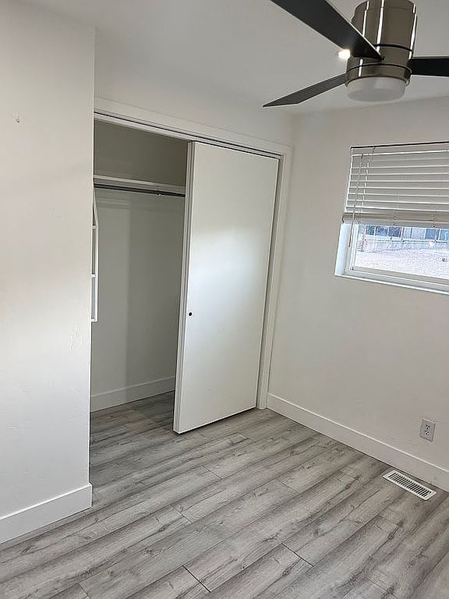 Image of 314 W Center St