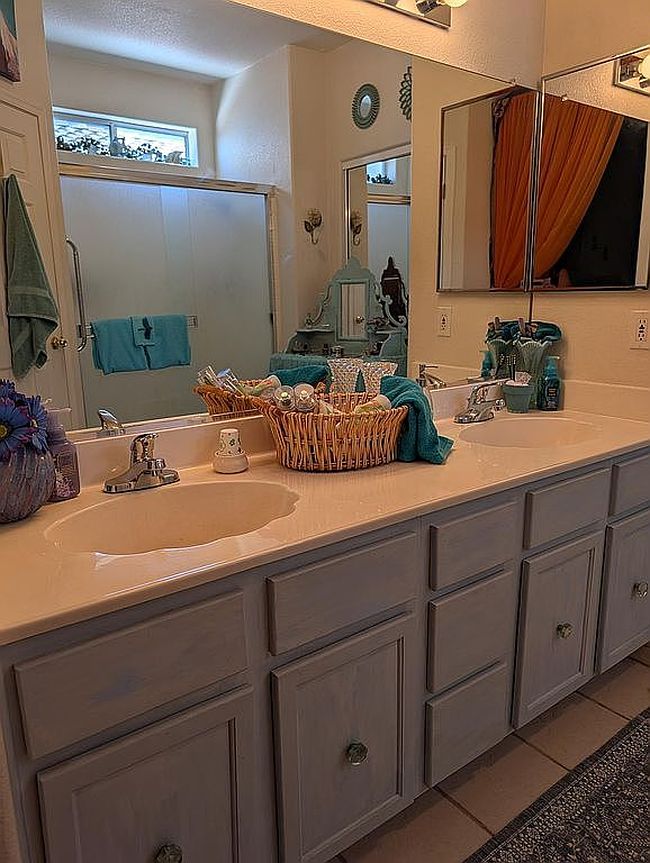 Preview of property located at 2431 Bluebird Ln