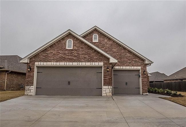 Photo of 6505 Bent Wood Dr, Oklahoma City, OK