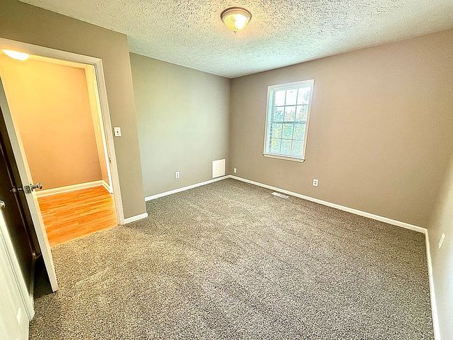 Photo of 39 Nags Head Ct, Lynchburg, VA