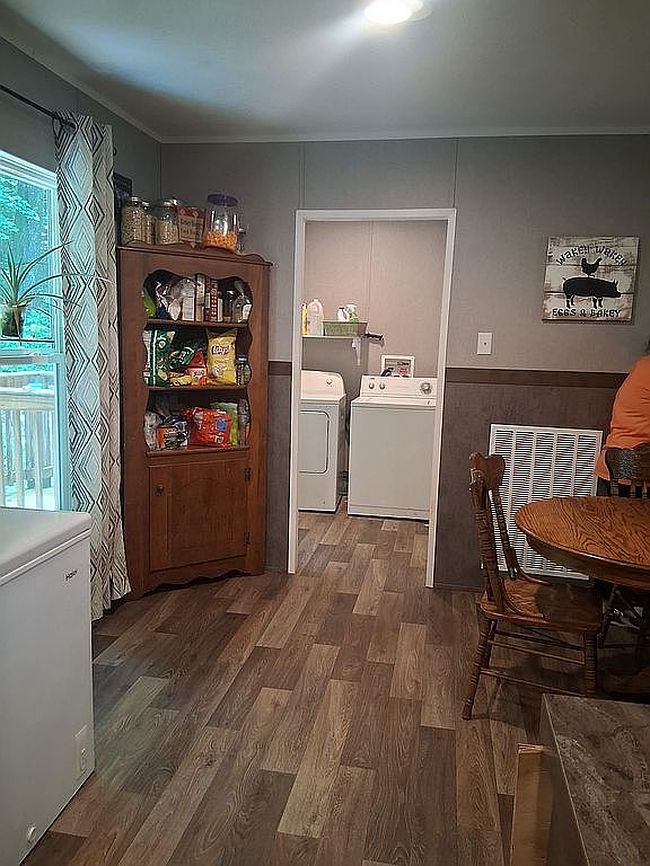 Image of 346 Strong Hollow Ln