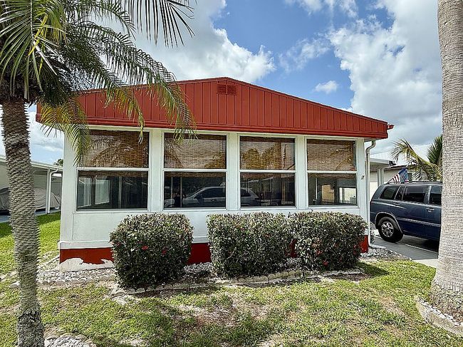 Image of 7 Reforma Ln