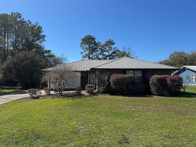 Image of 119 Pine Oak Dr