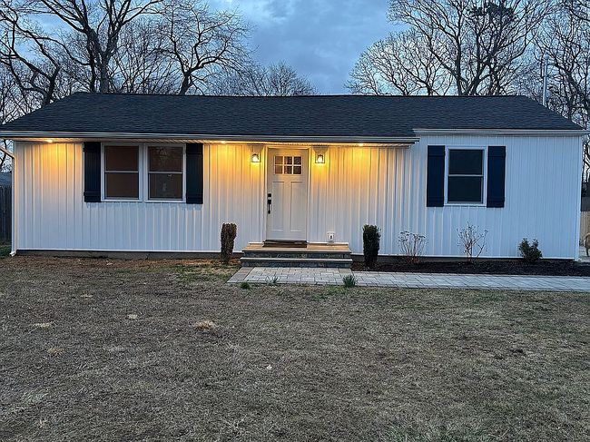 Image of 577 Spruce Ave