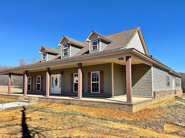 Image of 1002 Robbins Ln