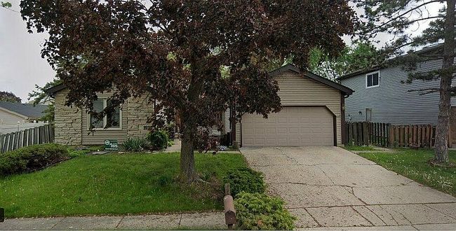 Photo of 1973 Towner Ln, Glendale Heights, IL