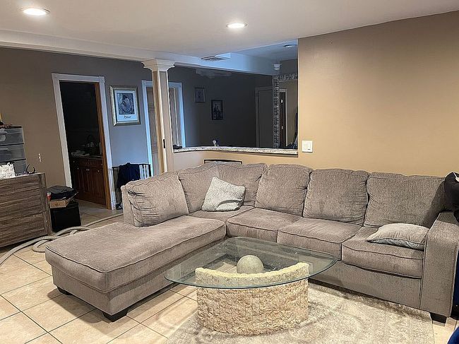 Photo of 8 Hayes St, Nesconset, NY