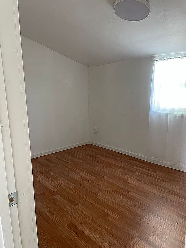 Image of 4722 W Hopewell Rd