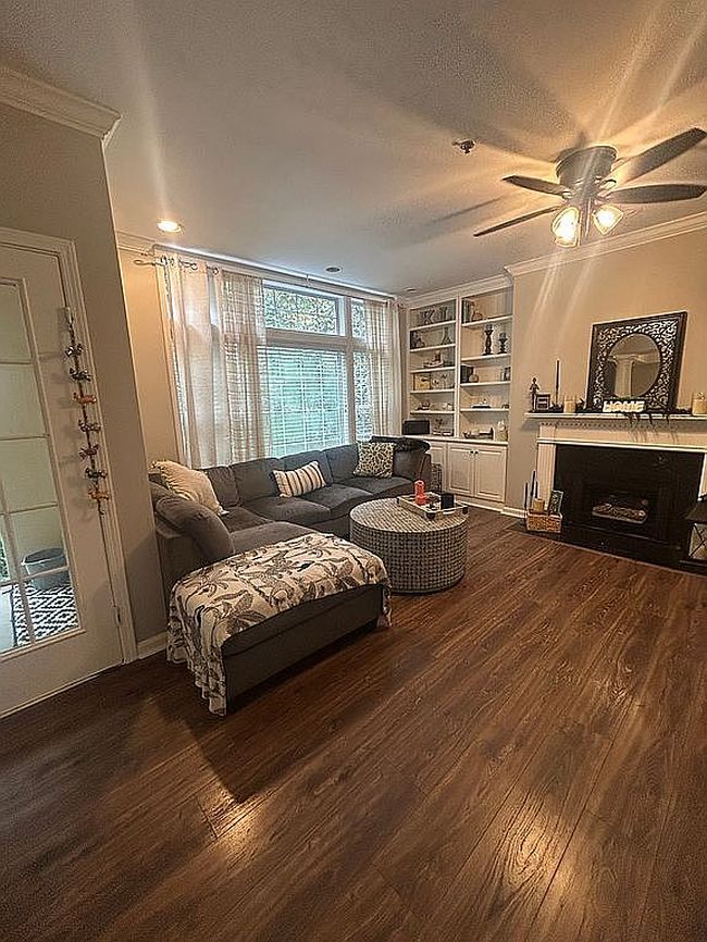 Additional photo 2 of property located at 3636 Habersham Rd Nw Apt 2207