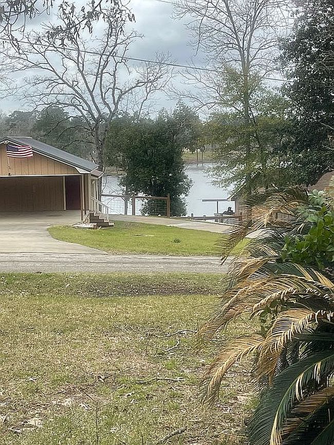 Image of 480 Elaine Dr