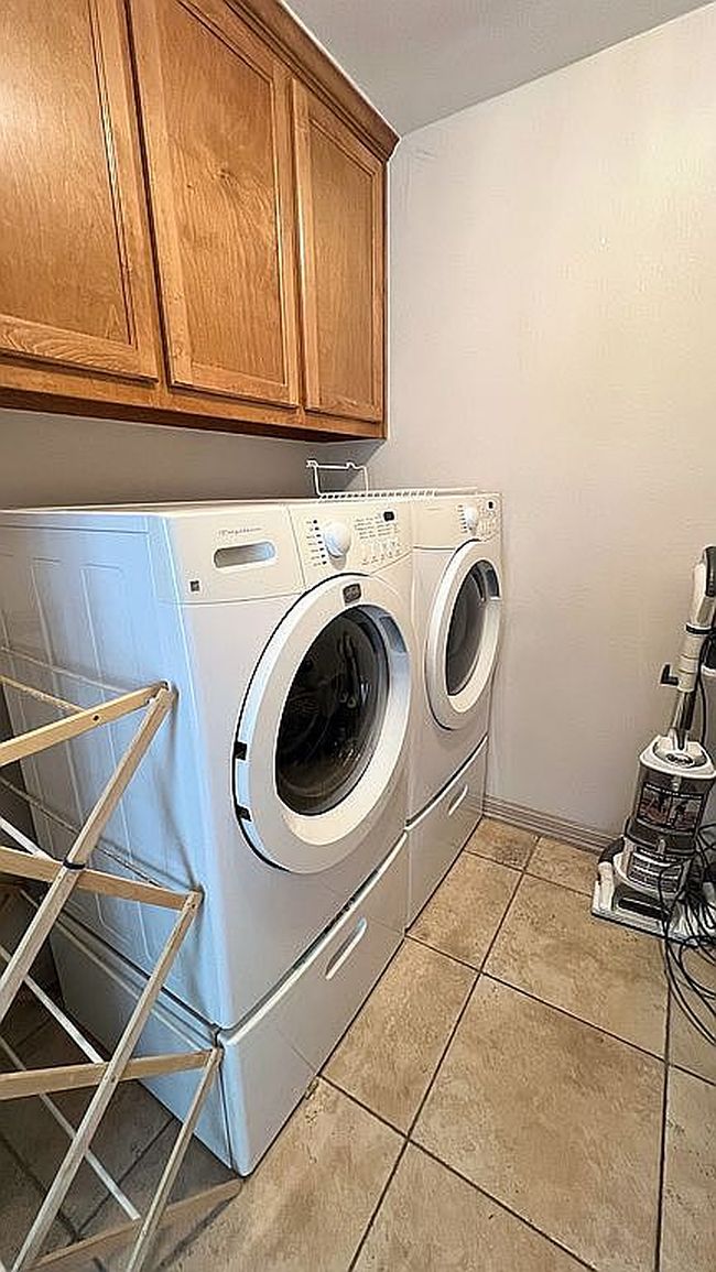 Additional photo 1 of property located at 3219 Dutchess St