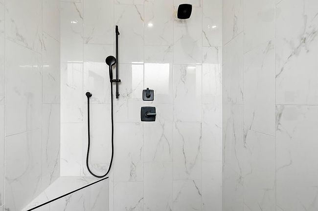 Additional photo 1 of property located at 512 Cowal Dr S