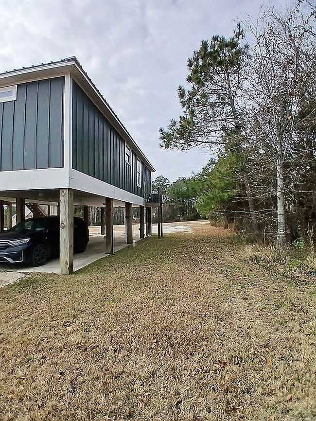 Image of 10501 Pin Oak Dr