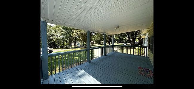 Image of 435 Bluewater Dr