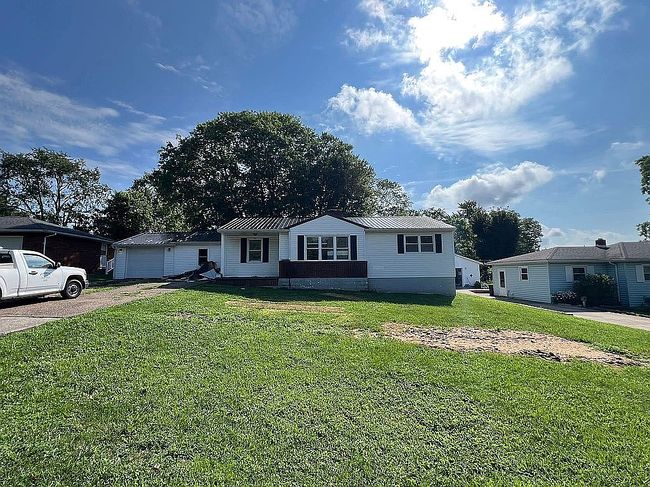 Photo of 529 Valentine Dr, Maysville, KY