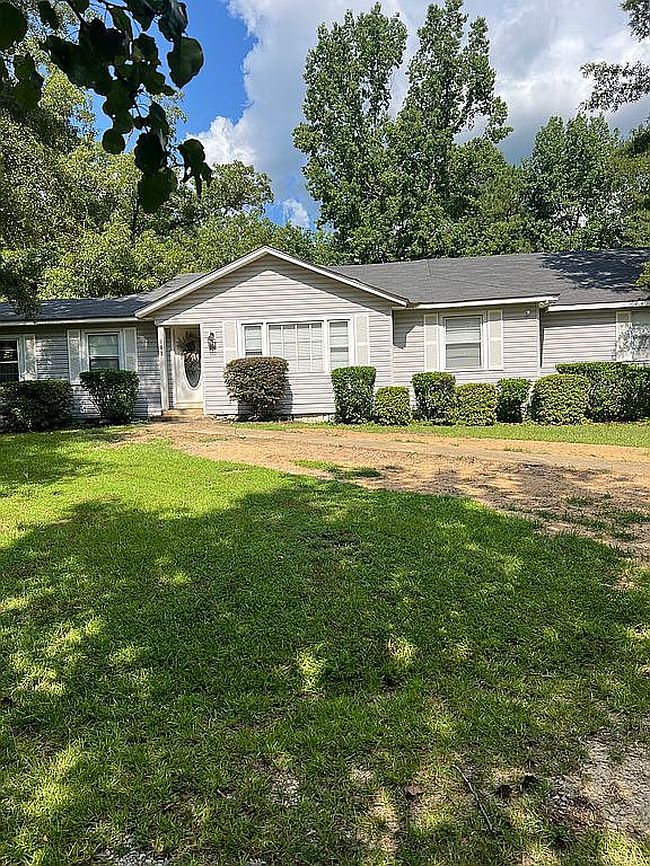 Photo of 163 Burt, Centreville, AL