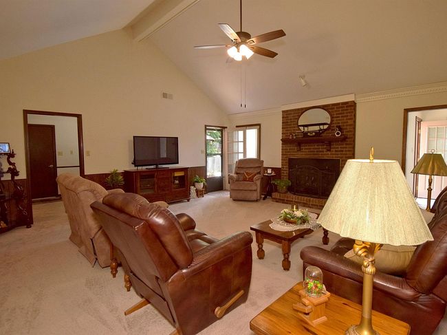 Photo of 966 Pheasant Hollow Dr, Cordova, TN