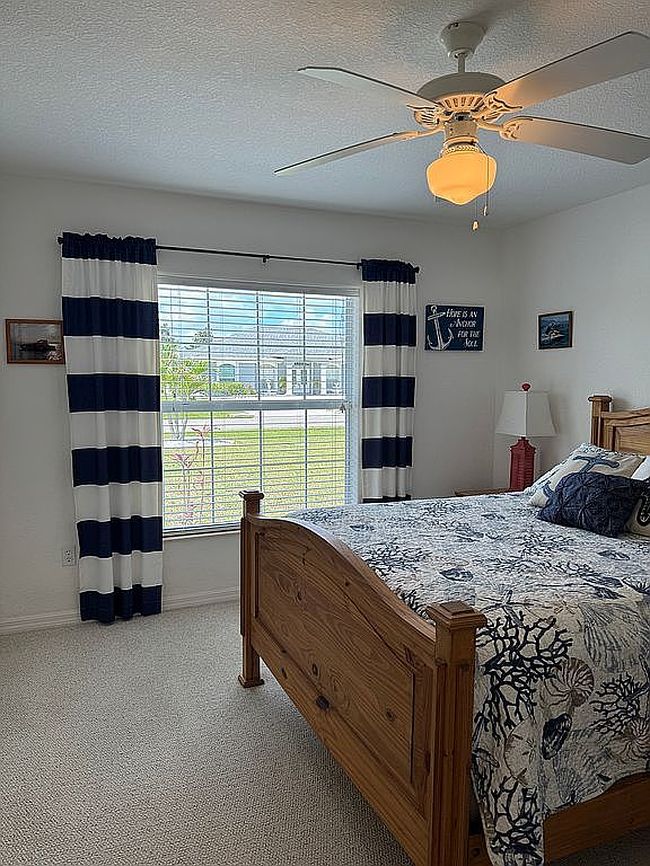 Image of 460 Encarnacion St
