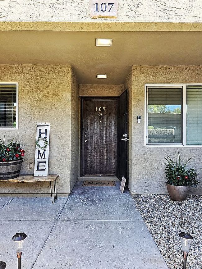 Image of 4050 E Cactus Rd Unit 107