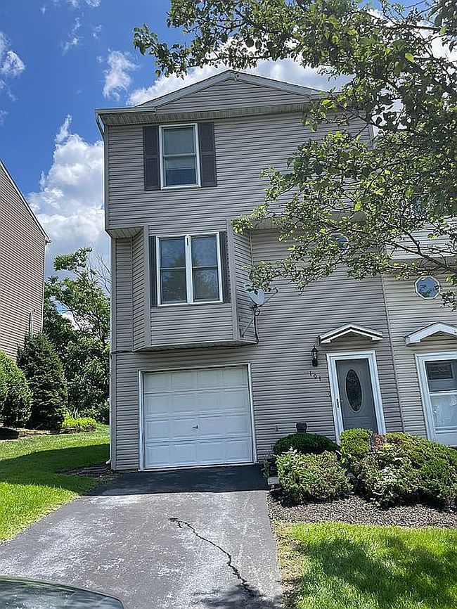 Photo of 191 Chartwood Dr, Harrisburg, PA