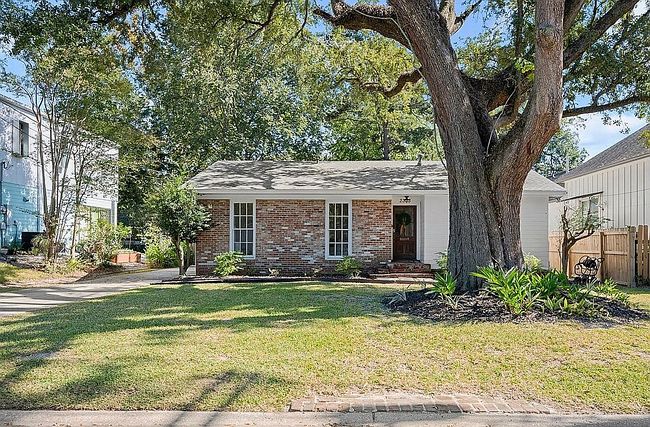 Photo of 2333 Orpine Ave