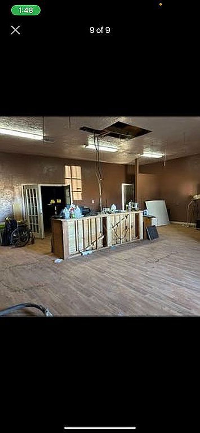 Photo of 301 S Main St, Stinnett, TX