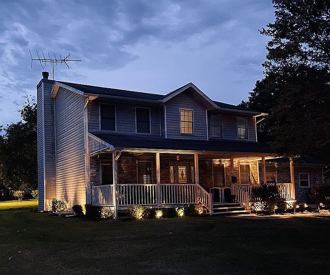 Photo of 1002 South St, New Athens, IL