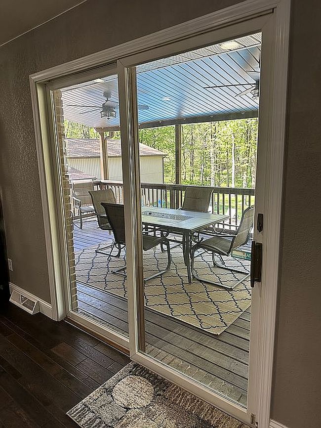 Image of 9756 Cedar Hill Ct