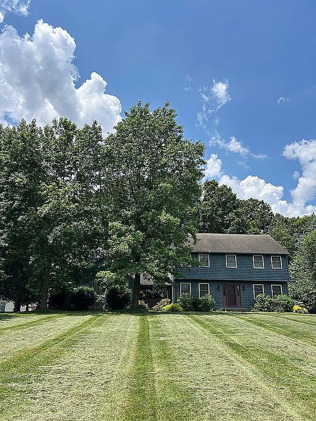 Photo of 6768 Bear Swamp Rd, Medina, OH