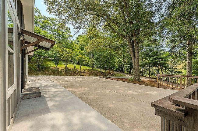 Photo of 20 Trae Rd, Franklin, NC