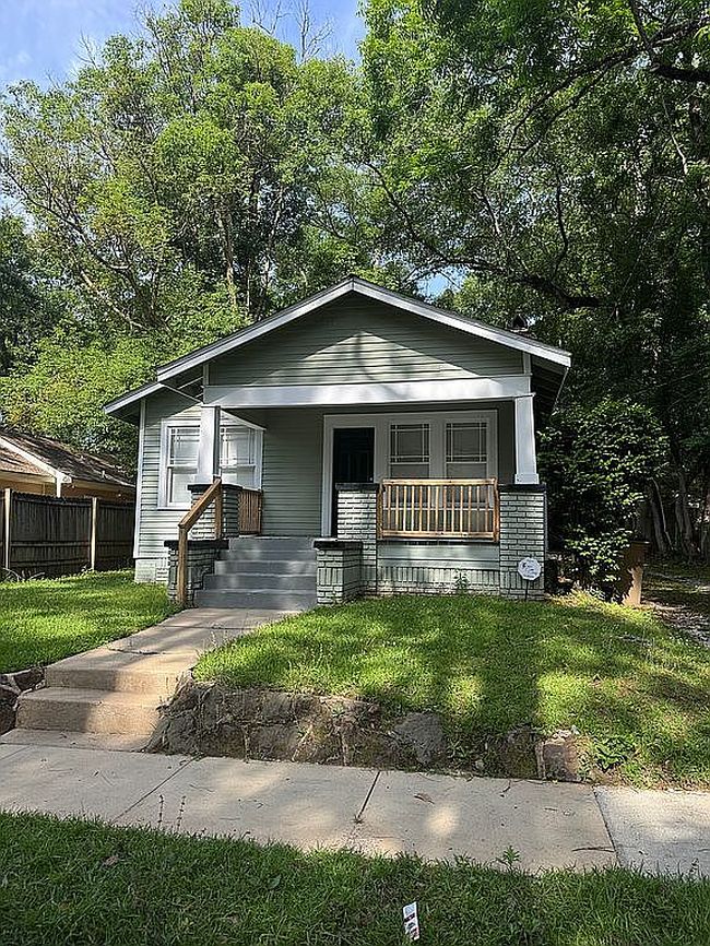 Image of 135 N Carlen St