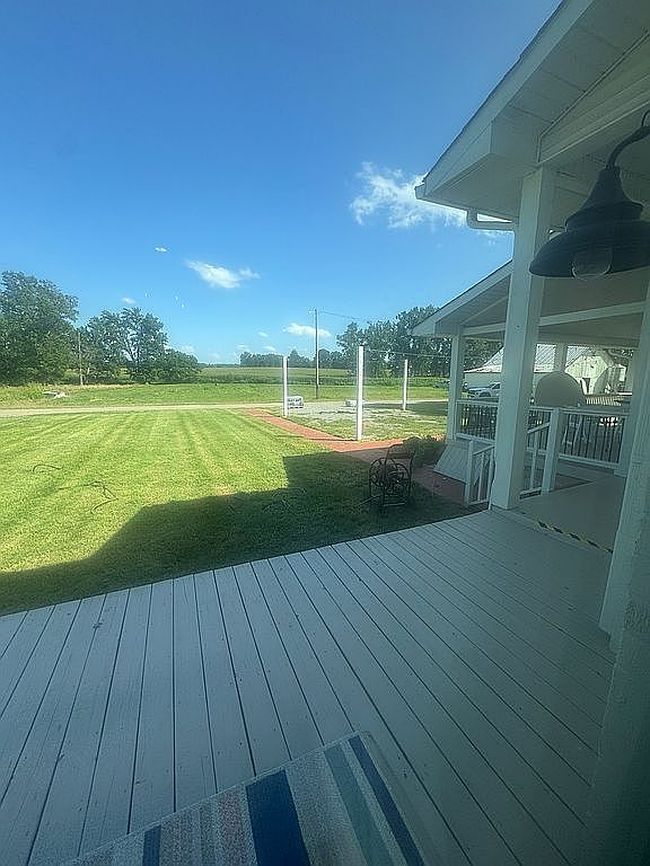 Additional photo 1 of property located at 424 Creekmore Rd