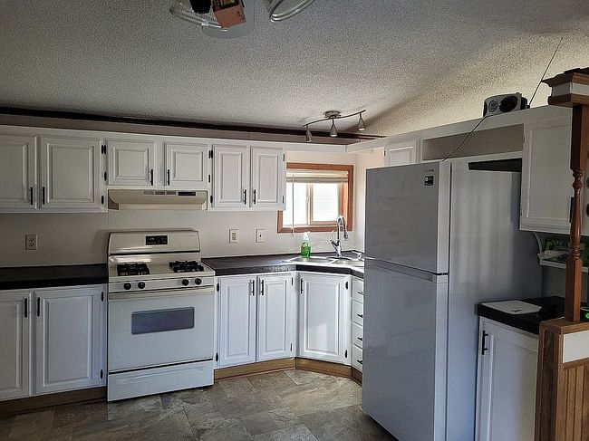 Photo of 2130 White Pine Dr, Cambridge, MN