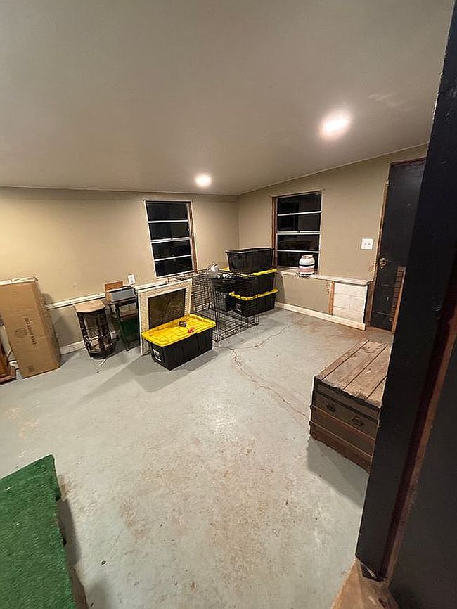 Additional photo 3 of property located at 21151 N Meridian Ave