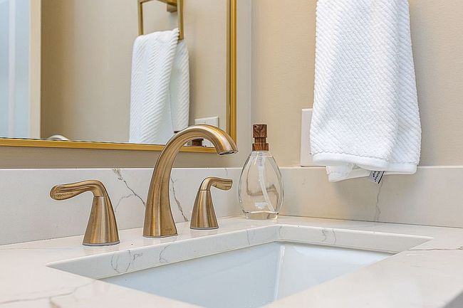 Additional photo 2 of property located at 1129 Turkey Foot Rd Apt 4