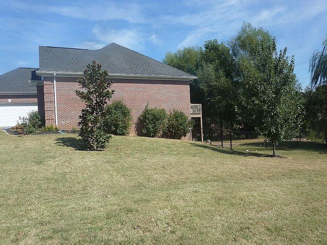 Image of 4288 Hilldale Dr
