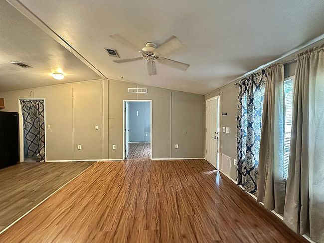 Photo of 10623 Lisle St, New Port Richey, FL