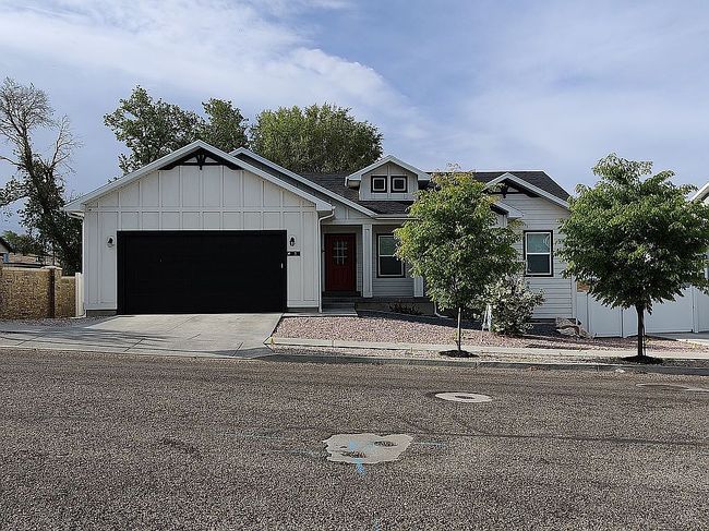 Photo of 3 W 825 S, Willard, UT