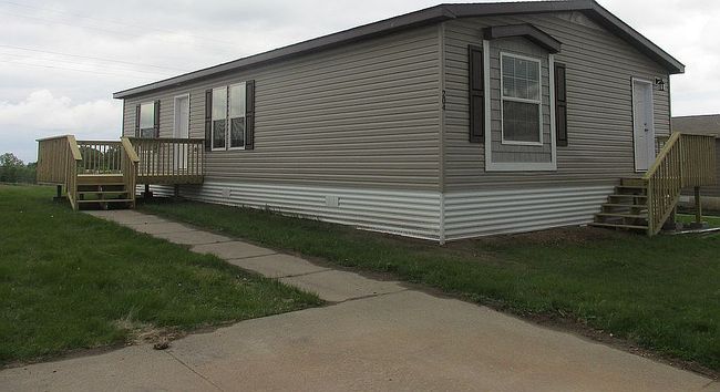 Image of 304 N Caley Pl