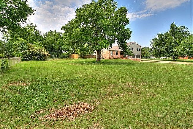 Photo of 1809 Ketch Dr, Edmond, OK