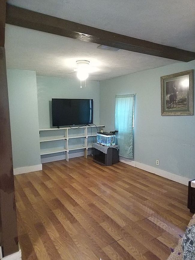 Image of 38 1st St