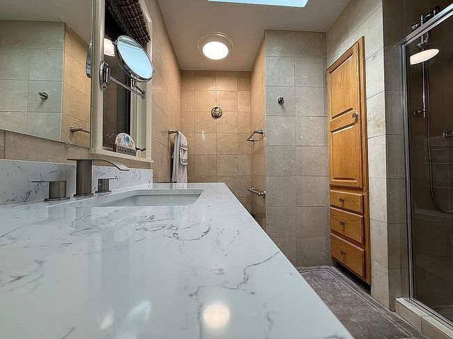 Additional photo 1 of property located at 717 N Abington Rd