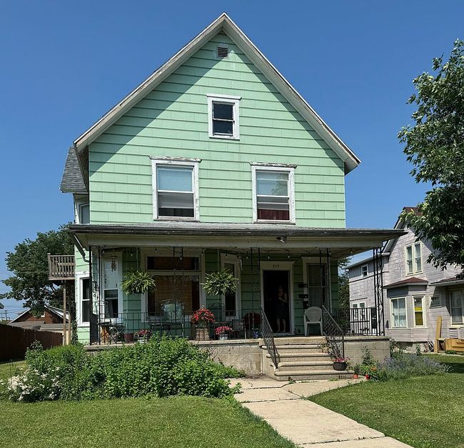 Preview of property located at 509 3rd Ave