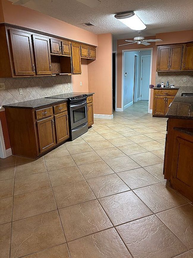 Photo of 1034 Conley Cir