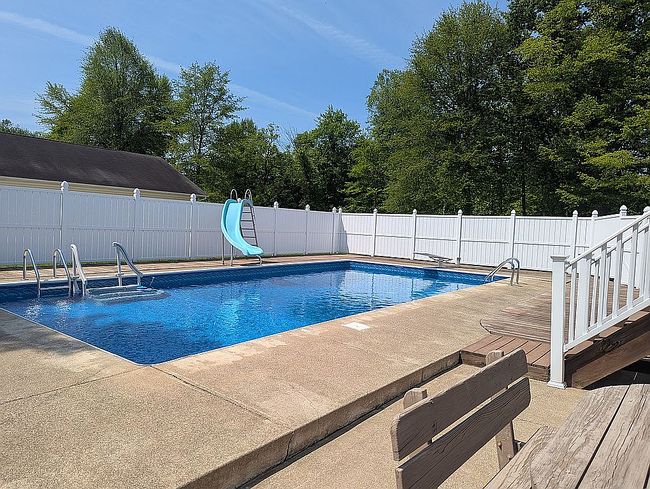 Image of 1543 Cherry Ln