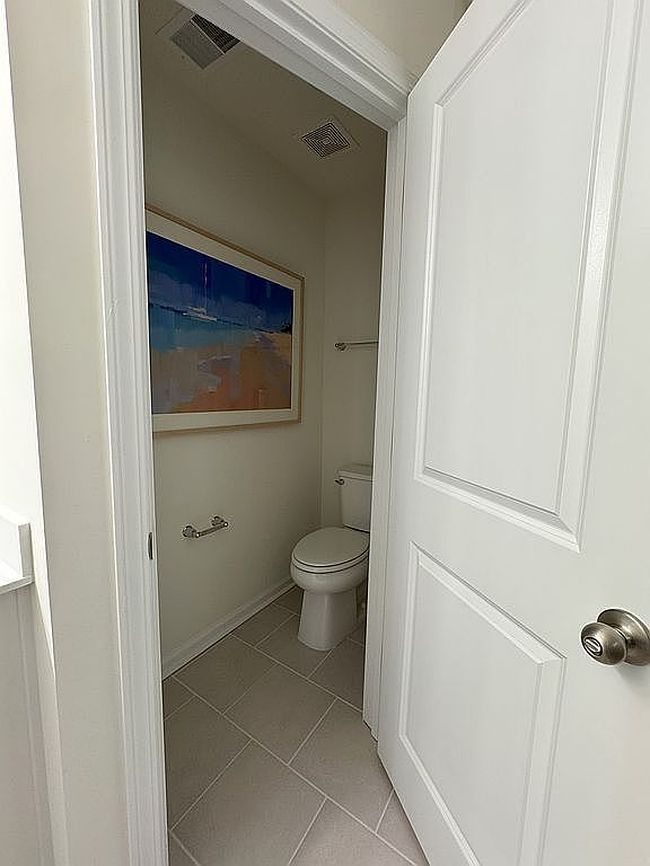Image of 413 Trotters Ln #A