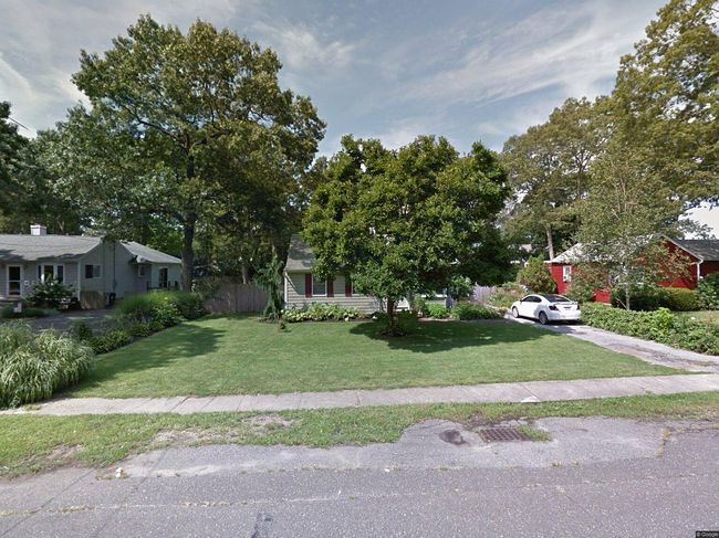 Photo of 20 Pequot Ln