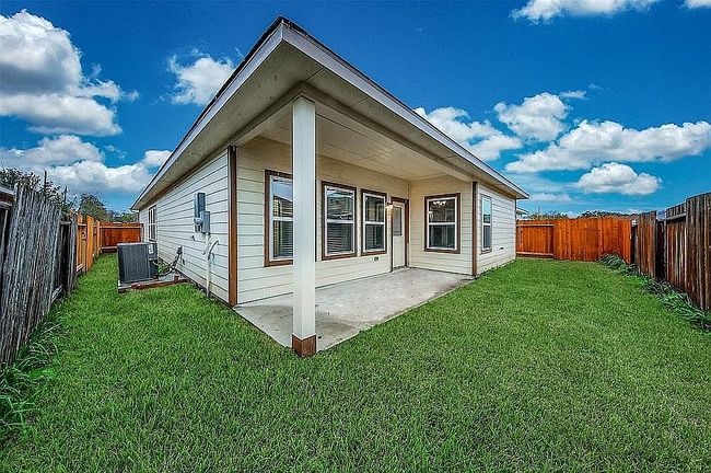 Photo of 615 Pequin Rd, Crosby, TX